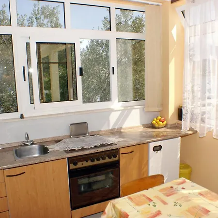 4401b Apartman *