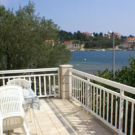 4401b Apartman *